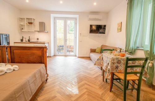 Bolsena Apartment | Beautiful apartment for 2 people with A/C, TV, pets allowed and parking