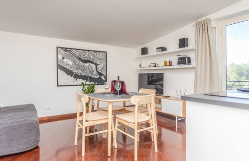 Santa Lucia Villa | Beautiful apartment in villa for 3 guests with A/C, WIFI, TV and parking, close to Rome