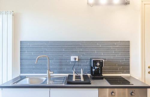 Santa Lucia Villa | Beautiful apartment in villa for 3 guests with A/C, WIFI, TV and parking, close to Rome