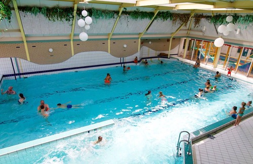 Soerendonk House | Beautiful apartment in villa for 6 guests with pool, TV, terrace, pets allowed and parking