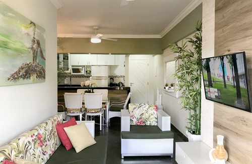 Jardim Tejereba Apartment | BEAUTIFUL APARTMENT-ENSEADA GUARUJÁ-COND FACING THE SEA-3 BEDROOMS-2 SUITES-AIR-2 GARAGES-POOL