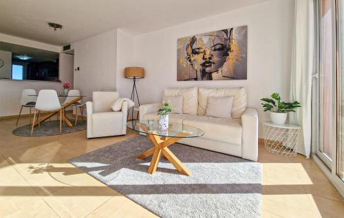 Los Martinez Apartment | Beautiful Apartment In Torrepacheco