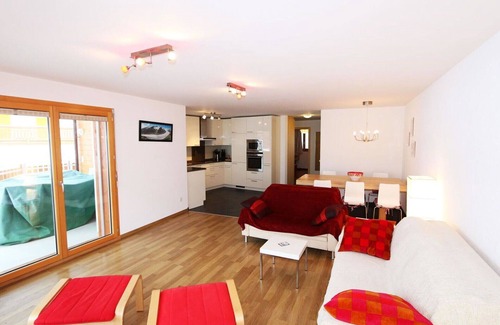 Saas-Fee Apartment | Beautiful apartment for 6 guests with WIFI, TV and balcony