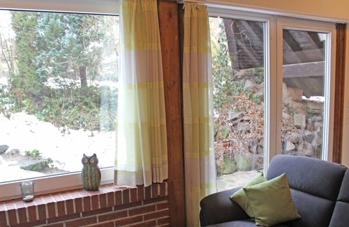 Immerath Apartment | Beautiful apartment for 5 people with WIFI, TV, terrace, pets allowed and parking