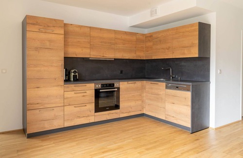 Mieming Apartment | Beautiful apartment for 6 guests with WIFI, TV, patio and parking
