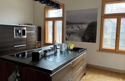 Strehlen Apartment | Beautiful apartment for 4 people with WIFI, TV, balcony and parking