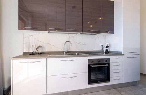 Varazze Apartment | Beautiful apartment for 6 people with hot tub, WIFI, A/C, TV, terrace and pets allowed