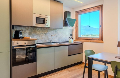 Verceia Apartment | Beautiful apartment for 6 people with A/C, WIFI, TV, balcony and parking