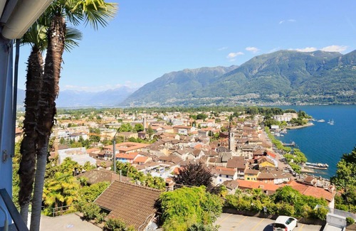 Ascona Apartment | Beautiful apartment for 4 people with WIFI, TV, balcony, pets allowed and parking