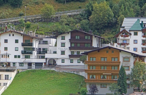 Ischgl Apartment | Beautiful apartment for 6 people with WIFI, TV, balcony and pets allowed
