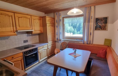 Kappl Apartment | Beautiful apartment for 7 guests with WIFI, TV, balcony and pets allowed