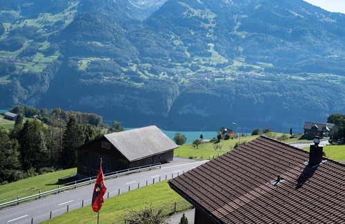 Amden Apartment | Beautiful apartment for 6 guests with WIFI, TV, balcony, pets allowed and parking