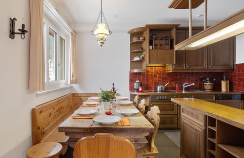 Meierhof Apartment | Beautiful apartment for 7 guests with WIFI, TV and balcony