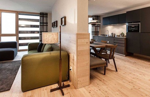 Parpan Apartment | Beautiful apartment for 7 guests with WIFI, TV, balcony, pets allowed and parking