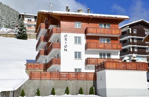 Saas-Fee Apartment | Beautiful apartment for 5 guests with WIFI, TV and balcony