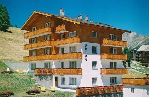 Saas-Fee Apartment | Beautiful apartment for 5 guests with WIFI, TV and balcony