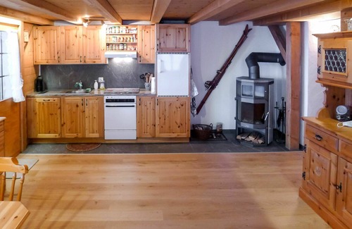 Tujetsch Apartment | Beautiful apartment for 6 guests with WIFI, TV, patio, panoramic view and parking