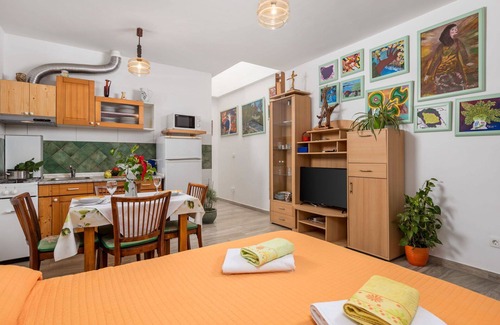 Donji Kraj Apartment | Beautiful apartment for 2 guests with A/C, WIFI, TV, terrace and parking