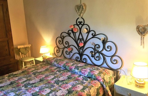 Gambassi Terme Other | Beautiful apartment for 4 people with WIFI, pool, TV, patio and pets allowed, close to San Gimig.