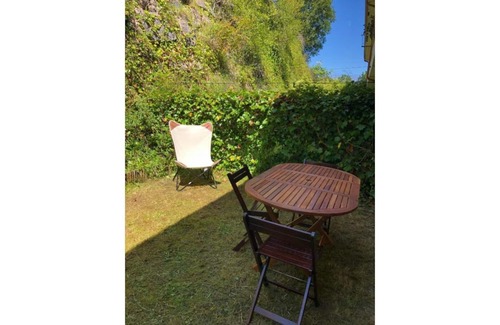 Comillas City Center House | Beautiful apartment in Comillas, private garden, 10m from the Capricho de Gaudi