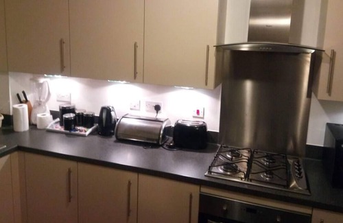 Stone Apartment | Beautiful Apartment in Dartford, Greater London