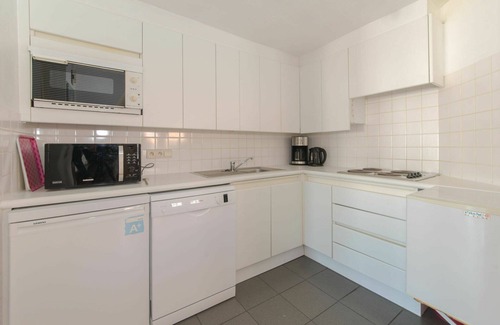 De Haan Villa | Beautiful apartment in villa for 6 guests with WIFI, TV, balcony, pets allowed and parking