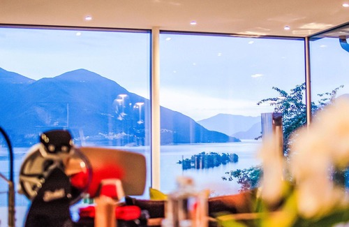Ascona Villa | Beautiful apartment in villa with A/C, internet, pool, TV, patio, panoramic view and parking