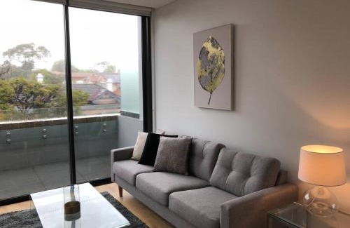 Chatswood CBD Apartment | Beautiful Apartment in Chatswood