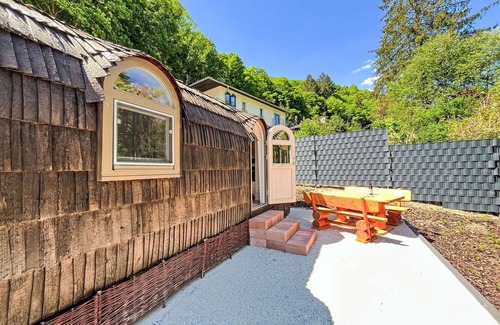 Boppard House | Beautiful apartment in villa for 2 guests with terrace and pets allowed