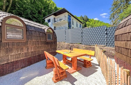 Boppard House | Beautiful apartment in villa for 2 guests with terrace and pets allowed