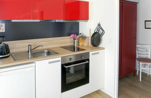 Siegsdorf House | Beautiful apartment in villa for 4 guests with TV, balcony and pets allowed