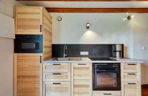 Savigny House | Beautiful apartment in villa for 3 guests with WIFI, TV, patio and pets allowed