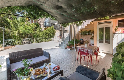 Dugis Apartment | Beautiful apartment in Makarska