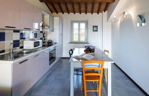 Larciano House | Beautiful apartment in villa for 4 guests with pool, A/C, WIFI, TV and parking