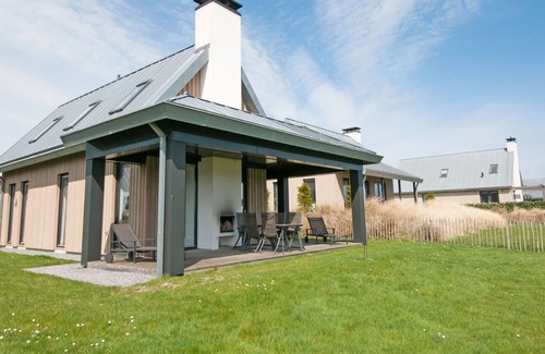 Tholen House | Beautiful apartment in villa for 6 people with WIFI, TV and parking