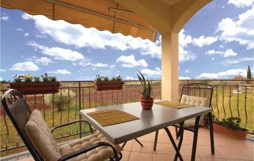 Porec Apartment | Beautiful Apartment In Porec With Wifi