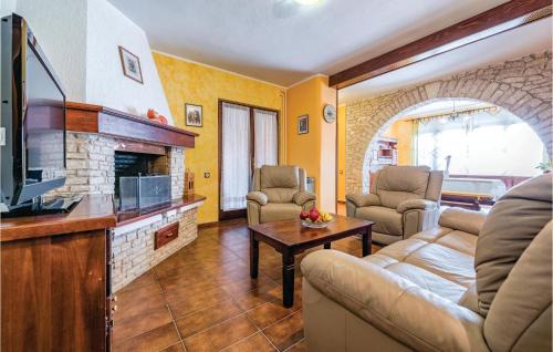 Muntic House | Beautiful Apartment In Pula With Sauna