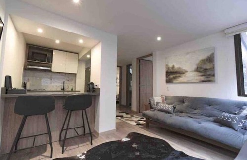 Financial District Condo | Beautiful Apartment in Rosales, Chapinero