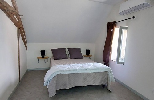 Pesmes Apartment | Beautiful apartment in the heart of the village