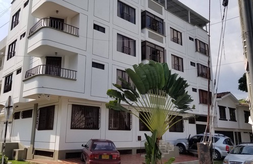 Cali Apartment | Beautiful apartment in the South of cali. Next to ingenio park.Surround by parks