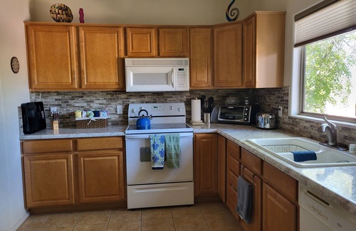 Chandler Condo | Beautiful apartment in Chandler, Very Private on Lush Grounds
