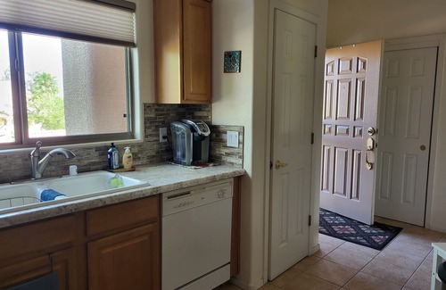 Chandler Condo | Beautiful apartment in Chandler, Very Private on Lush Grounds