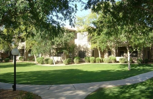 Chandler Condo | Beautiful apartment in Chandler, Very Private on Lush Grounds
