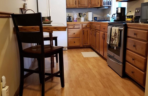 Redding Ridge Apartment | Beautiful apartment in rural Redding surrounded by New Enland foliage