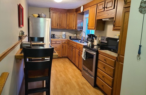 Redding Ridge Apartment | Beautiful apartment in rural Redding surrounded by New Enland foliage