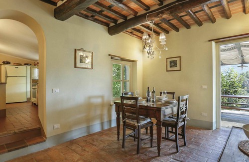 Pescaglia Villa | Beautiful apartment in villa for 6 guests with WIFI, A/C, pool, TV, terrace and pets allowed