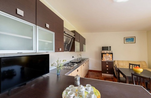 Silvi Villa | Beautiful apartment in villa for 4 guests with A/C, WIFI, pool, TV, patio and pets allowed