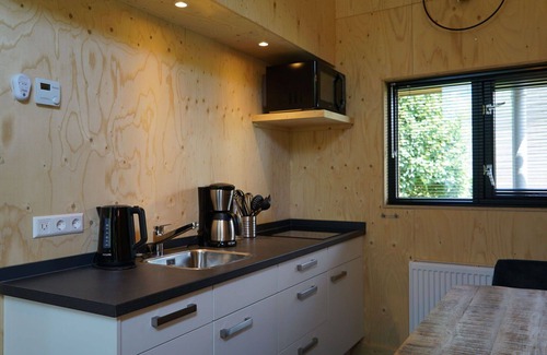 Vleteren House | Beautiful apartment in villa for 4 guests with WIFI, TV, terrace and parking