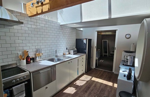 Picton Apartment | Beautiful Apartment Surrounded by Native Bush
