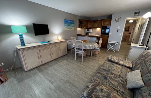 Merlimont-Plage Apartment | BEAUTIFUL APARTMENT. T3 SEA FACE No roads to cross